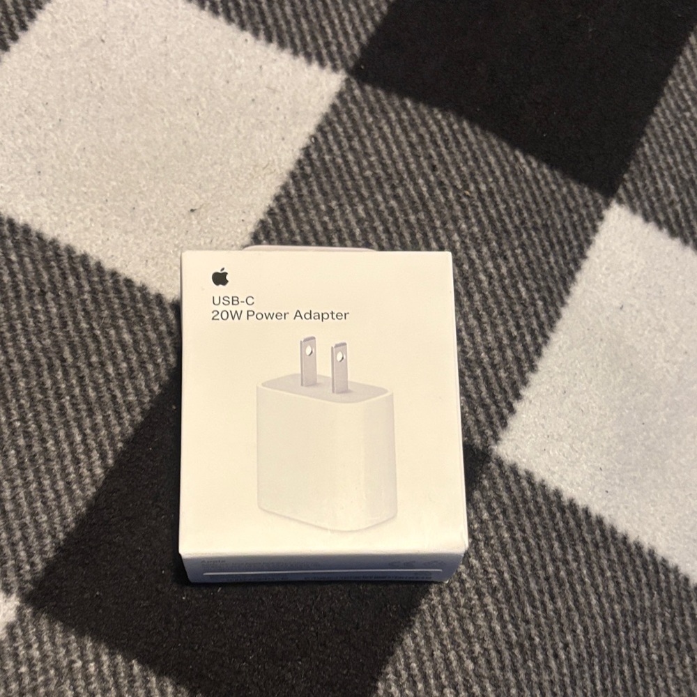 Apple USB-C Power Adapter in White
